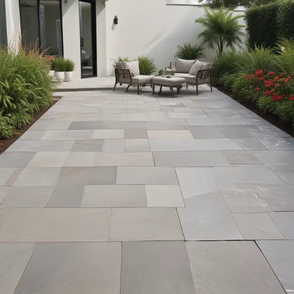 Patio Paving Inspiration: Blending Traditional and Contemporary Elements